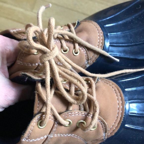 Hilfiger duck boots - Picture 3 of 8